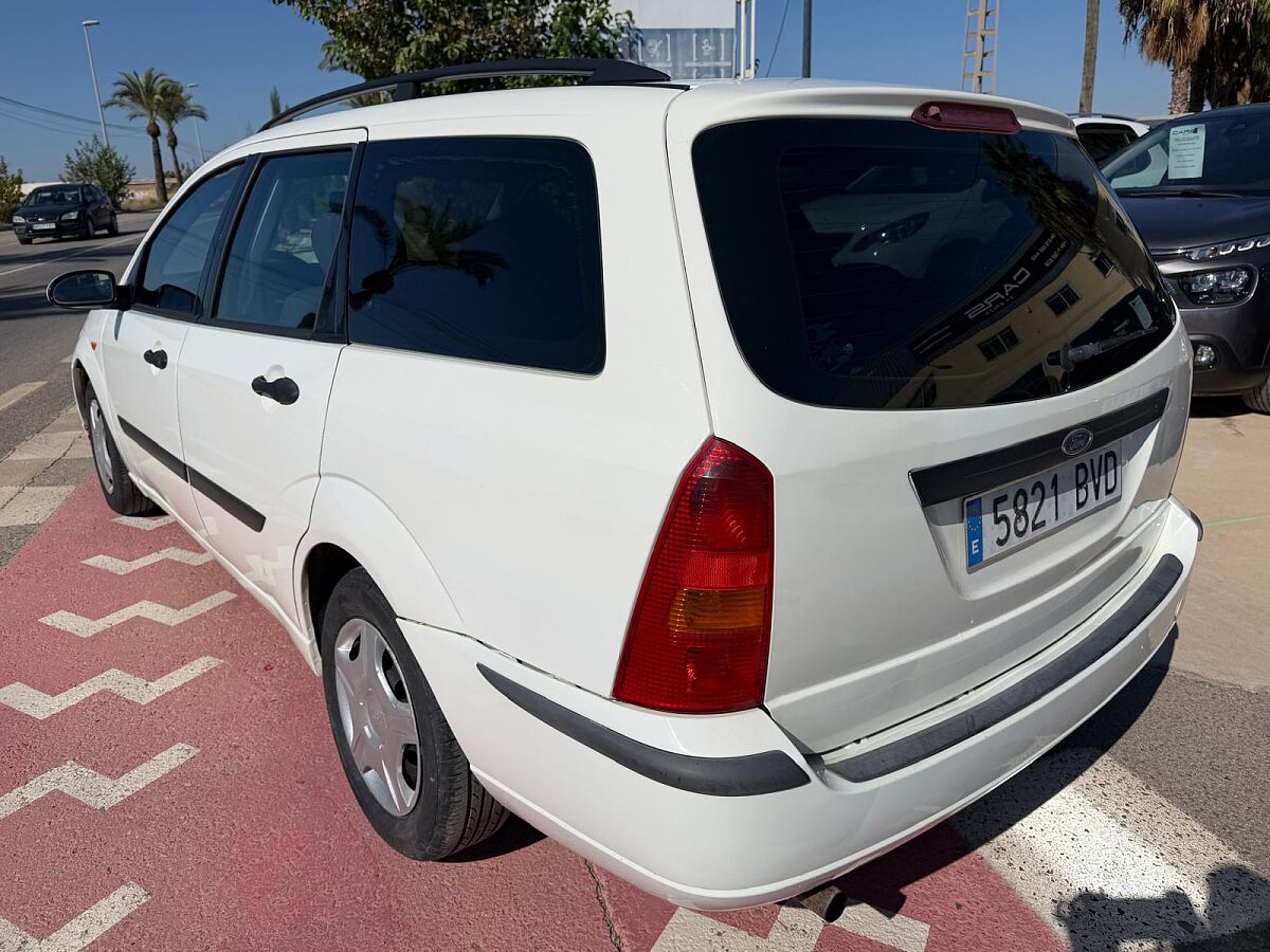 FORD FOCUS TREND ESTATE 1.6 AUTO SPANISH LHD IN SPAIN 125000 MILES SUPER 2002